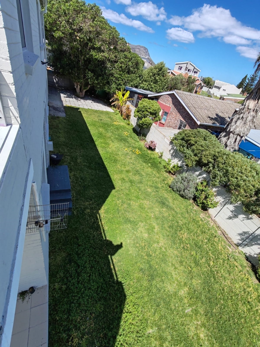 4 Bedroom Property for Sale in De Kelders Western Cape